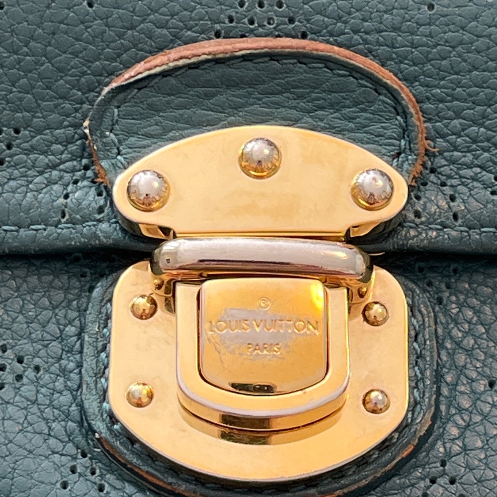 Louis Vuitton Mahina Amelia Wallet Teal Perforated Monogram Leather - Picture 2 of 15